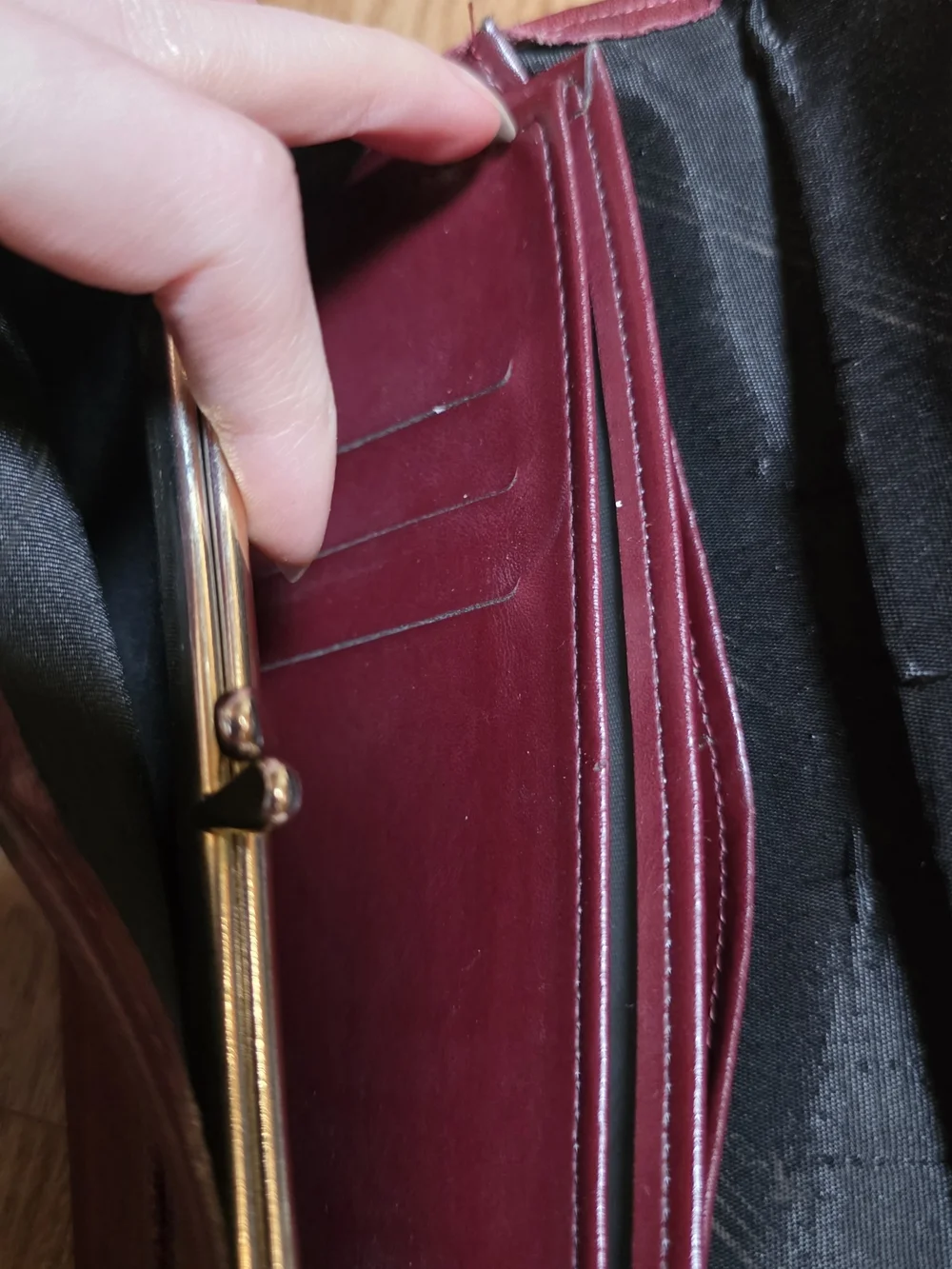 Vintage Rolfs Burgundy Red Cowhide Leather Wallet